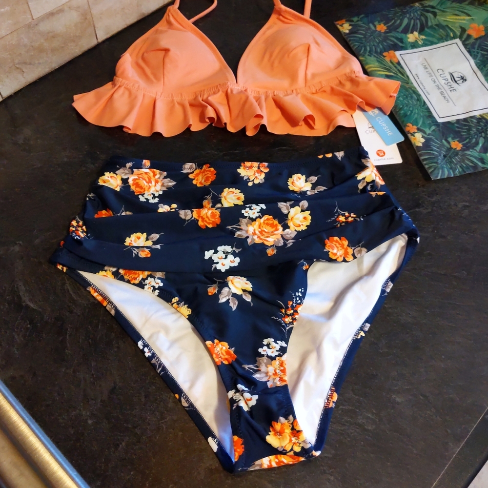 (6 US)CUPSHE FLORAL BIKINI SET,M